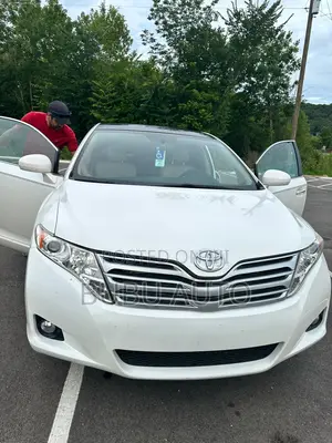 Toyota Venza Limited 2011 White