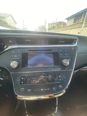 Toyota Avalon XLE Premium Sedan FWD (3.5L 6cyl 6A) 2013 Black