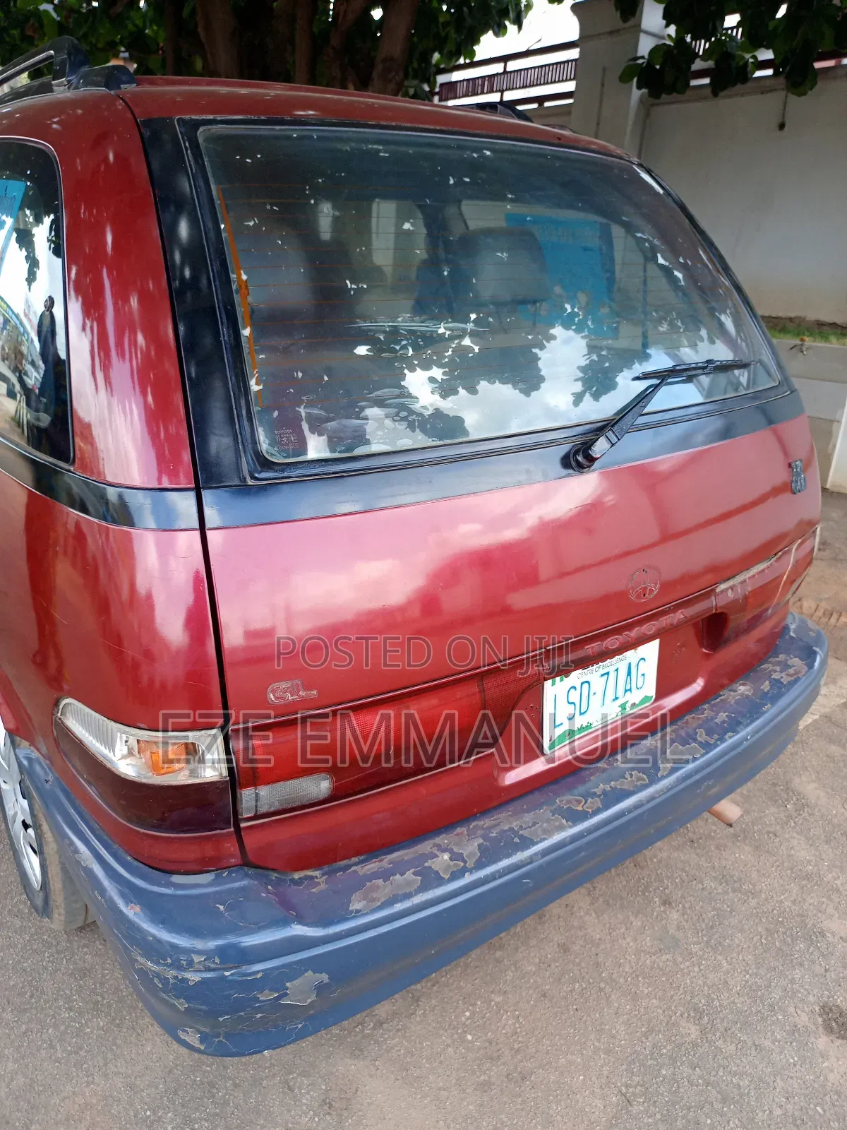 Toyota Previa 2001 Red