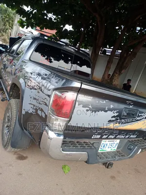 Toyota Tacoma Limited 2018 Gray