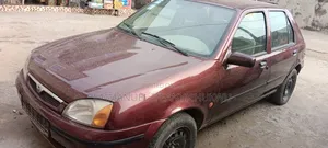 Mazda 323 1.3 LX 1998 Red