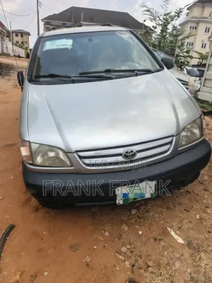 Toyota Sienna 2002 Silver