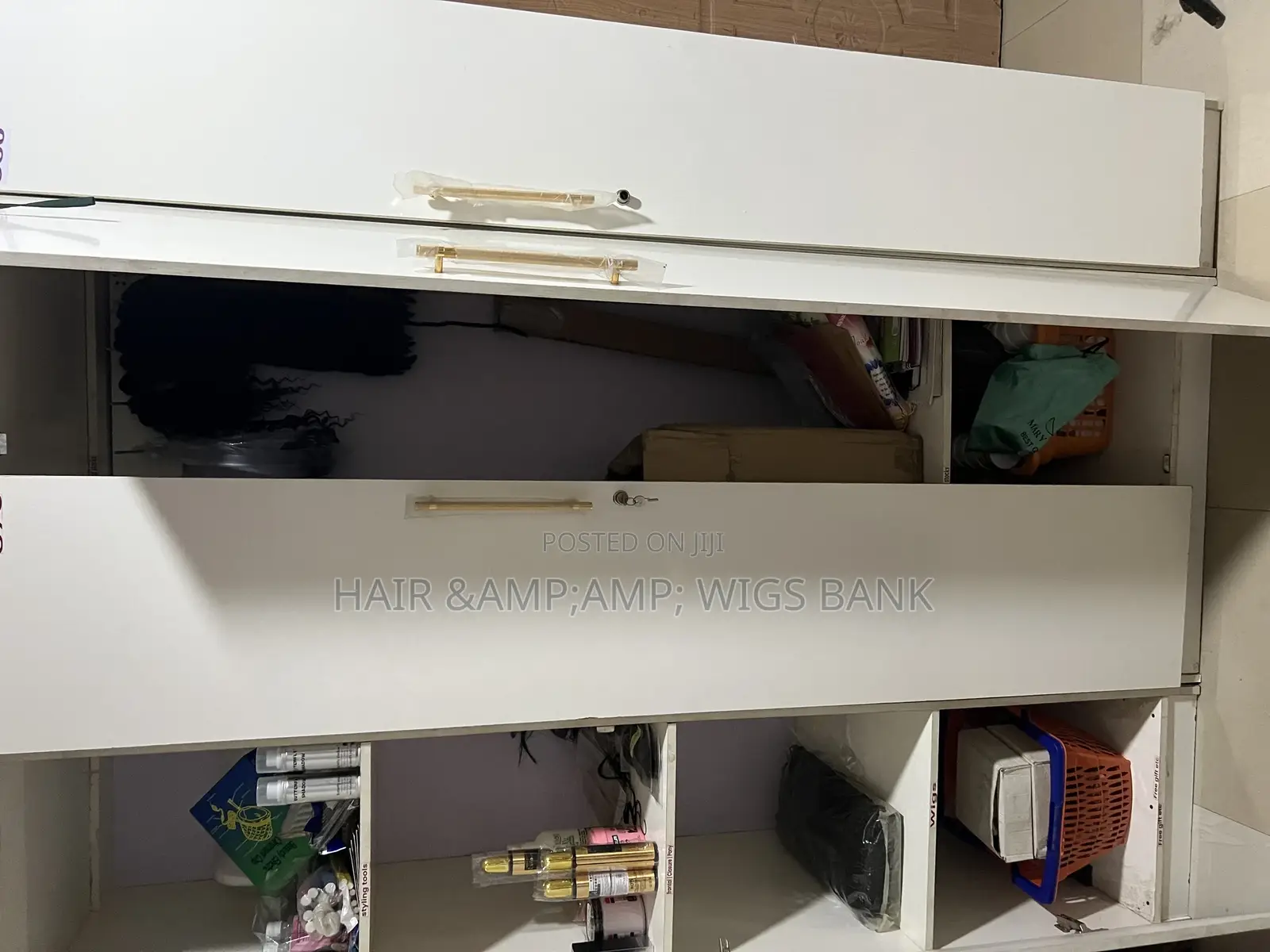 Very Functional and Durable Wardrobe