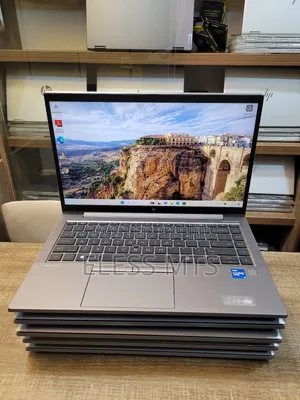 Laptop HP ZBook Firefly G8 16GB Intel Core i5 SSD 256GB