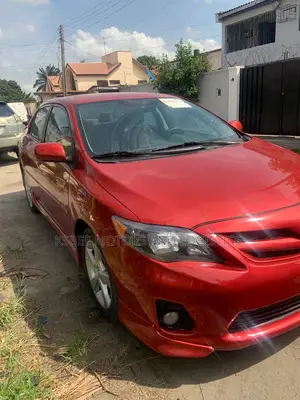 Toyota Corolla S 5-Speed 2013 Red