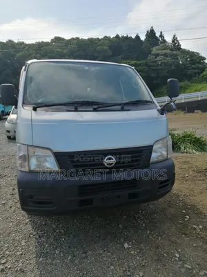 Nissan Caravan (Urvan) 2003 Silver