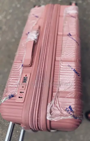 Medium Rubber Luggage With Expansion