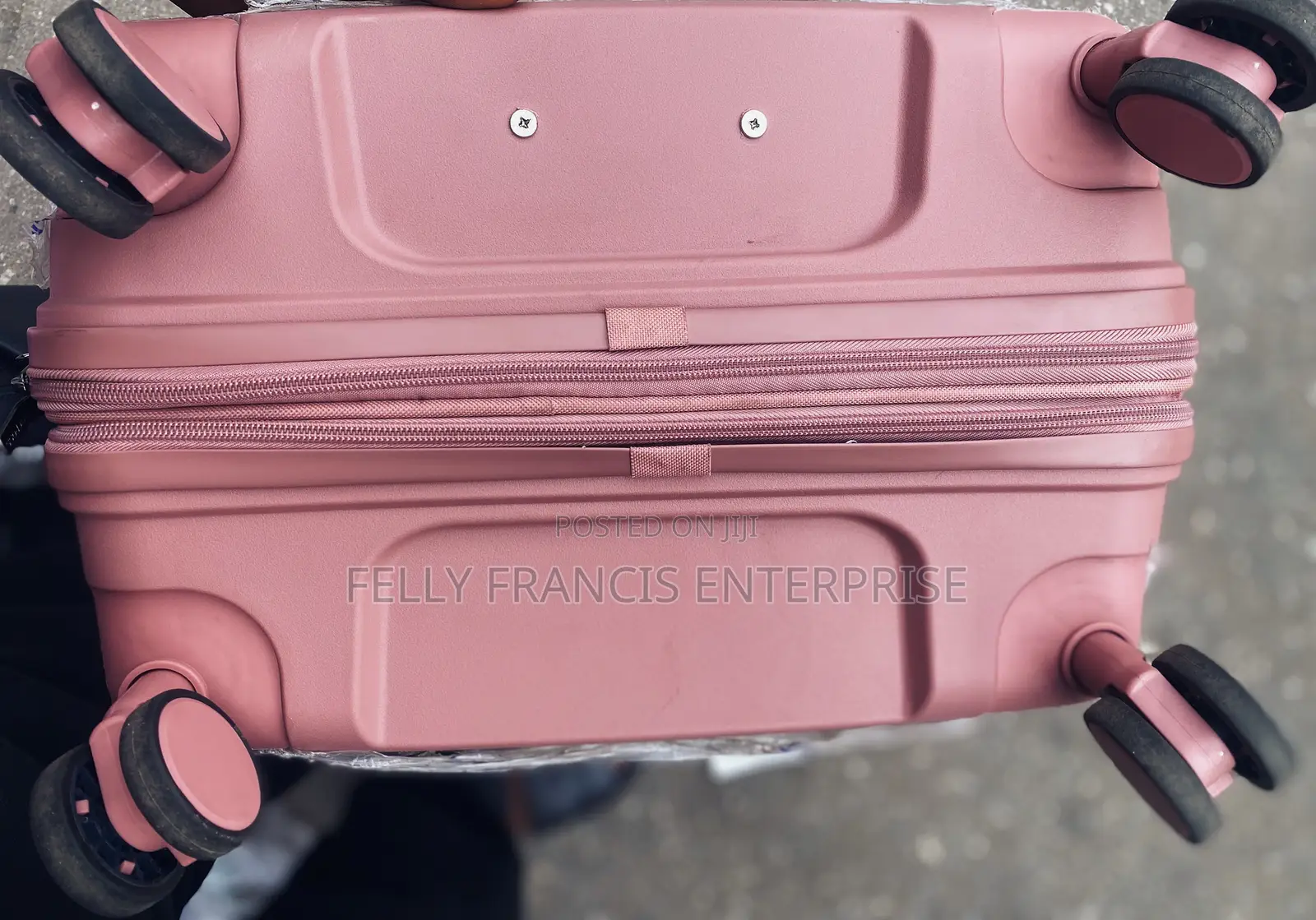 Medium Rubber Luggage With Expansion