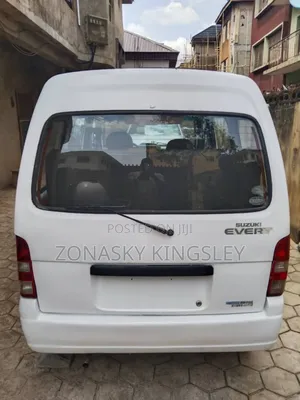 Suzuki Every 2010 White