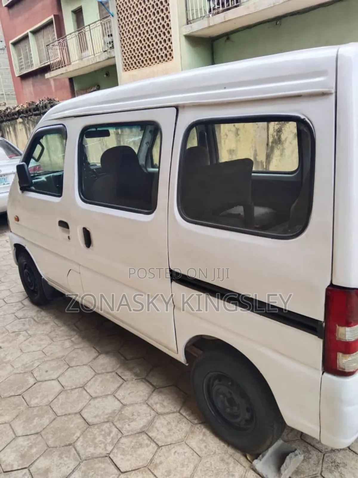 Suzuki Every 2010 White