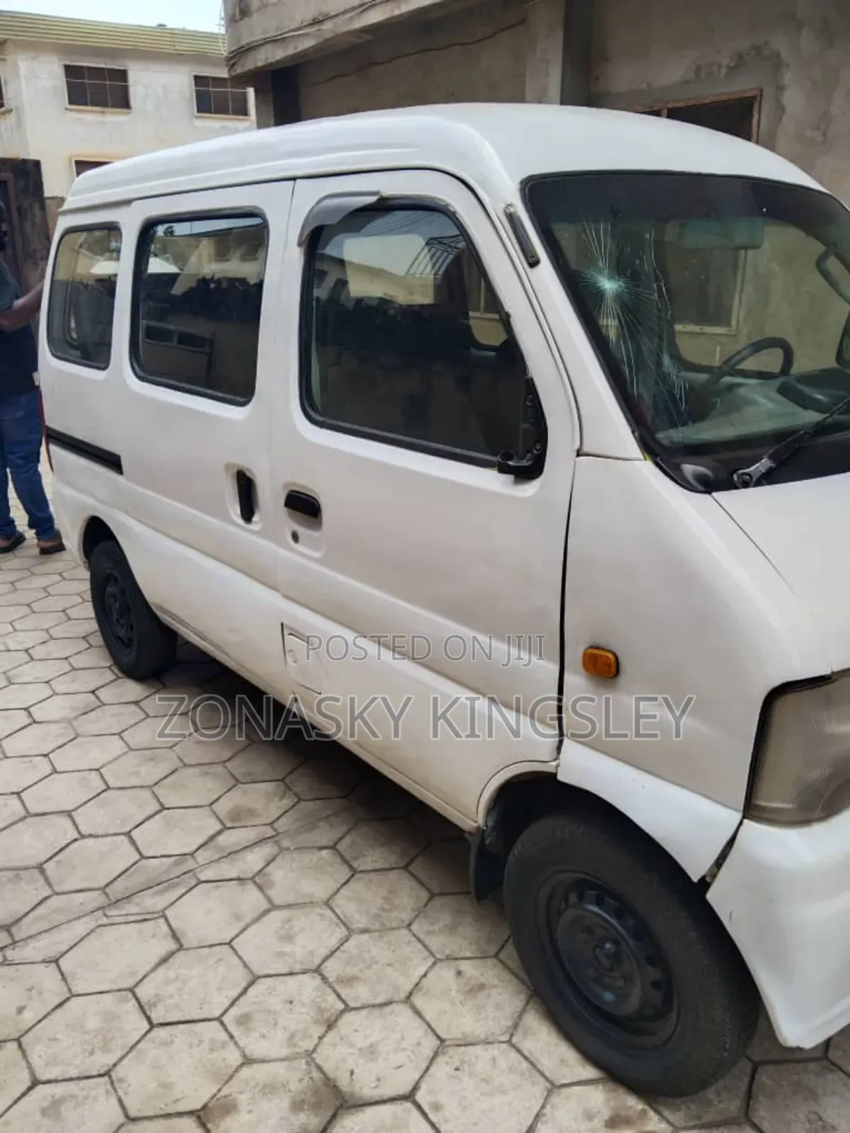 Suzuki Every 2010 White