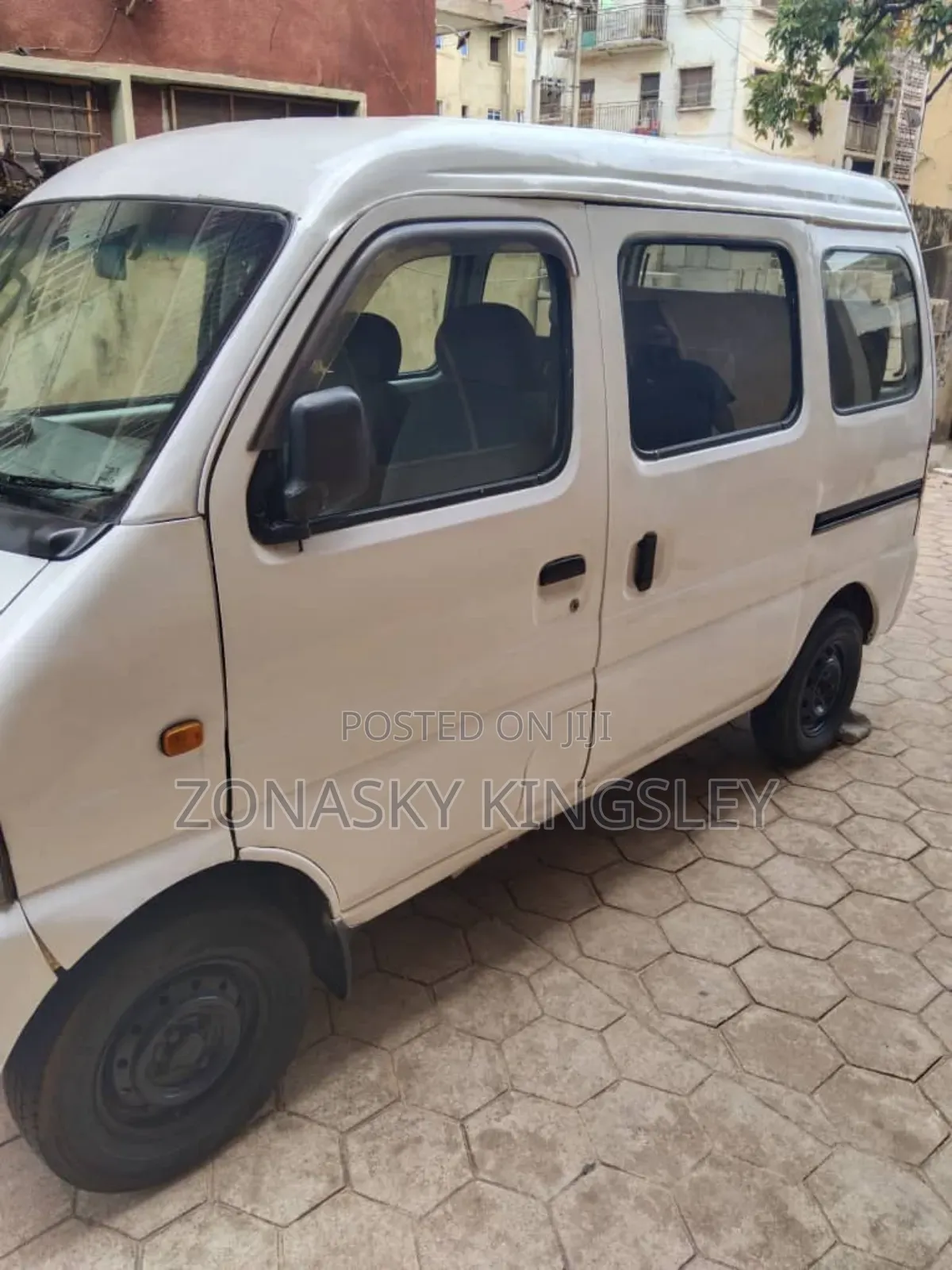 Suzuki Every 2010 White