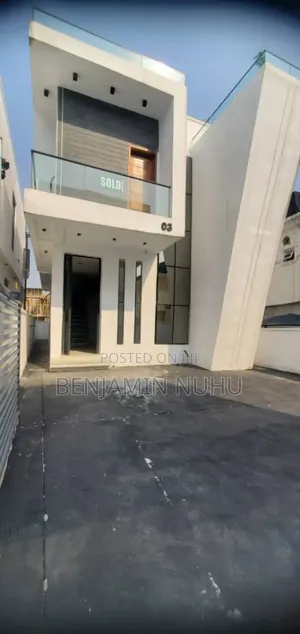 4bdrm Duplex in Ikota Gra for rent