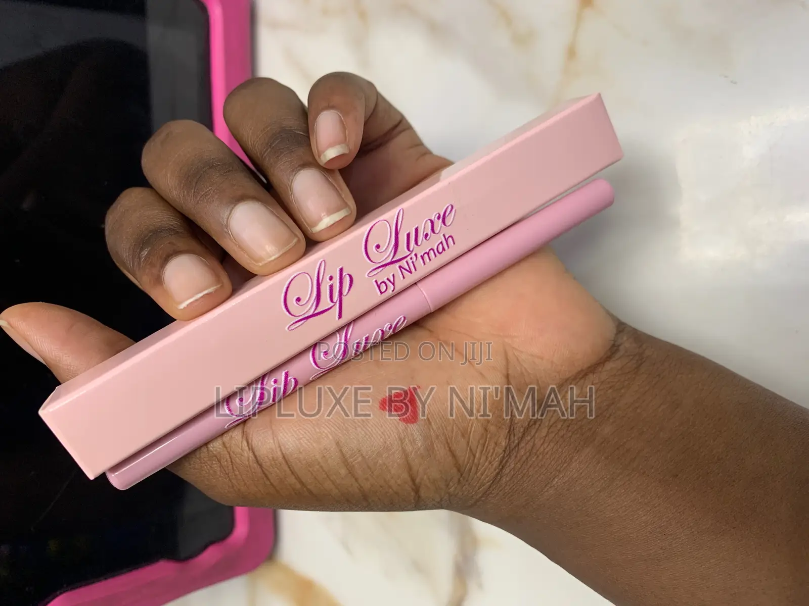 Lipluxe by Ni’Mah (Smudge Proof Lipliner)