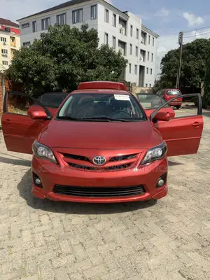 Toyota Corolla S 5-Speed 2013 Red