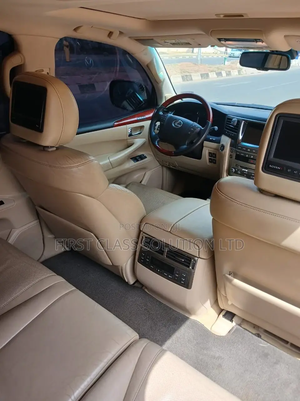 Toyota Land-Cruiser for Hire