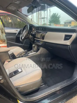 Toyota Corolla XLE 4dr Sedan (1.8L 4cyl CVT) 2017 Black