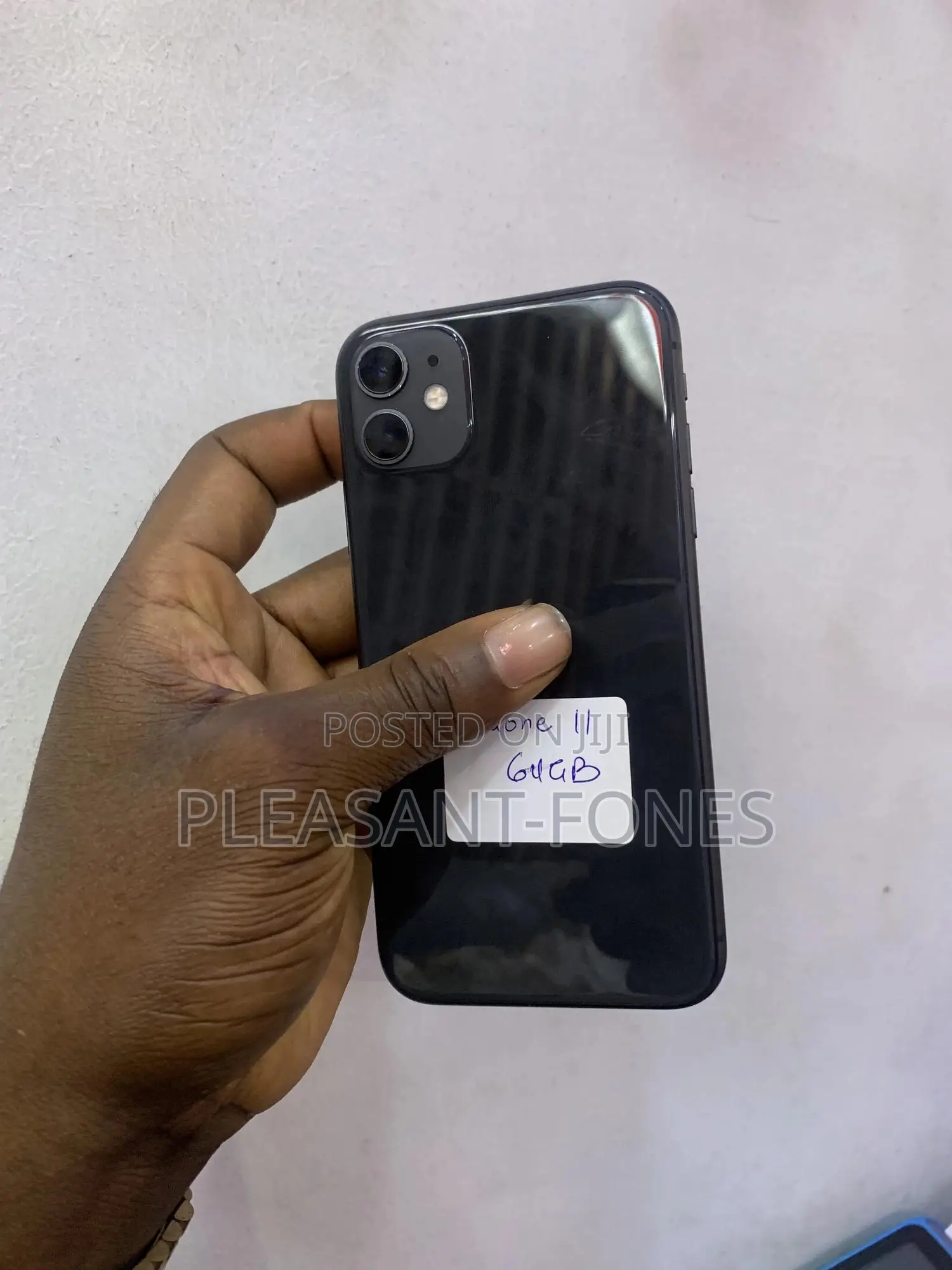Apple iPhone 11 64 GB Black
