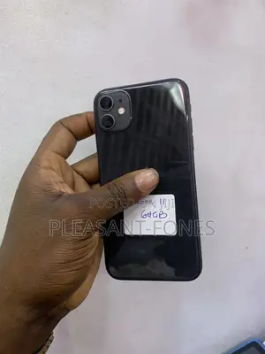 Apple iPhone 11 64 GB Black