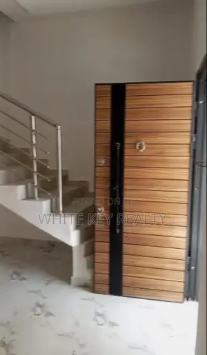 3bdrm Duplex in General Paint, Off Lekki-Epe Expressway for rent