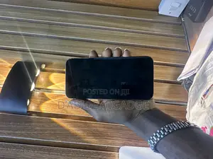 Apple iPhone 16 128 GB Blue