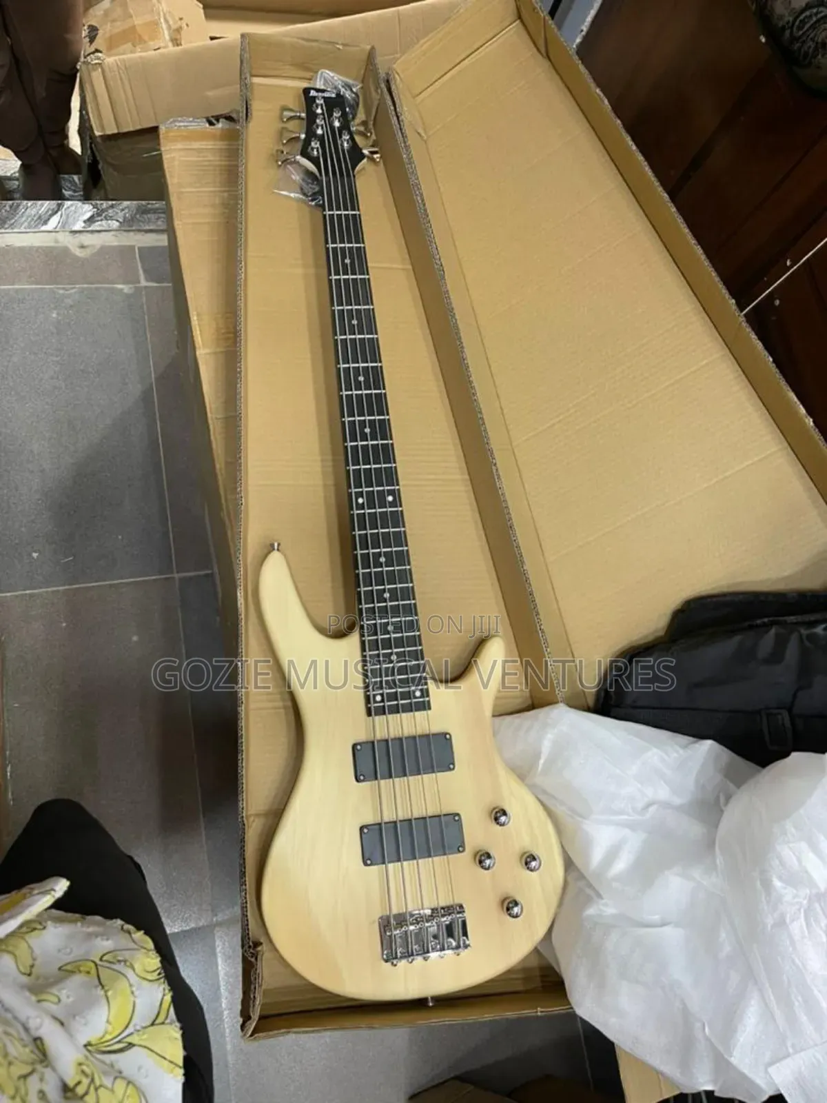 Ibanez Wood Colour Bass Guitar Five String Passive
