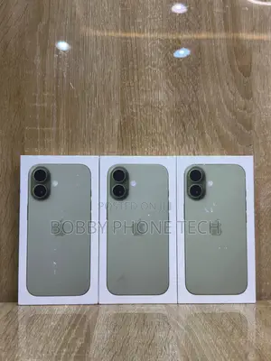 New Apple iPhone 17 256 GB Green