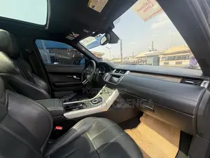 Land Rover Range Rover Evoque SE Premium 4x4 Coupe (2.0L 4cyl 9A) 2016 Black