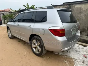 Toyota Highlander Limited 2010 Silver
