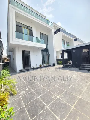 5bdrm Mansion in Ikota Gra Extension for sale