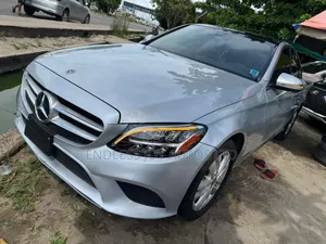 Mercedes-Benz C300 2020 Silver