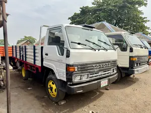 Toyota Dyna 300 Diesel Engine ( 3 Wipper ) Long Frame
