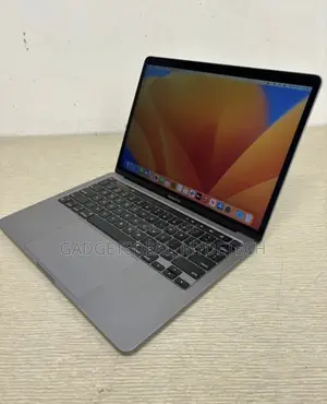 Laptop Apple MacBook Pro 2020 16GB Intel Core i7 SSD 512GB