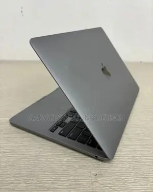 Laptop Apple MacBook Pro 2020 16GB Intel Core i7 SSD 512GB
