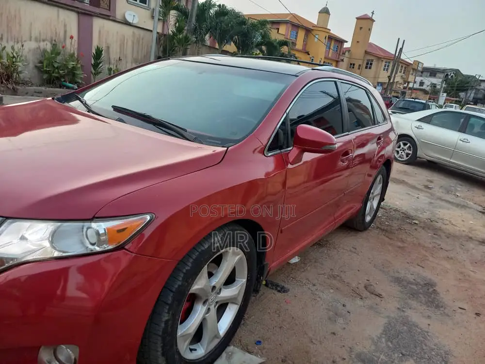 Toyota Venza 2010 Red