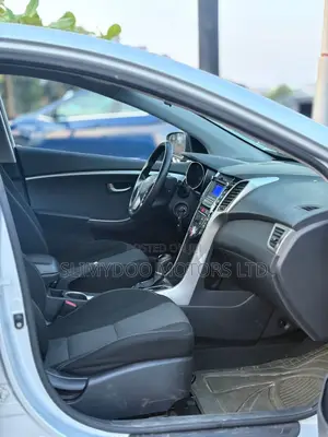 Hyundai Elantra GT 2013 Silver