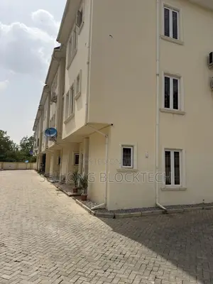 4bdrm Townhouse/Terrace in Guzape District for sale