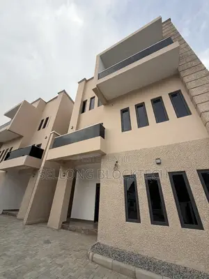 4bdrm Townhouse / Terrace in Guzape District for rent