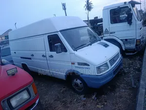Iveco Daily 2004 White