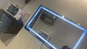 Foreign Led Mirror
