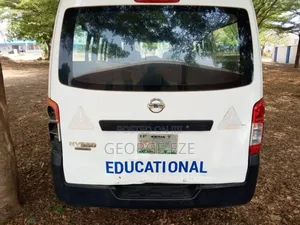 Nissan Caravan (Urvan) 2014 White