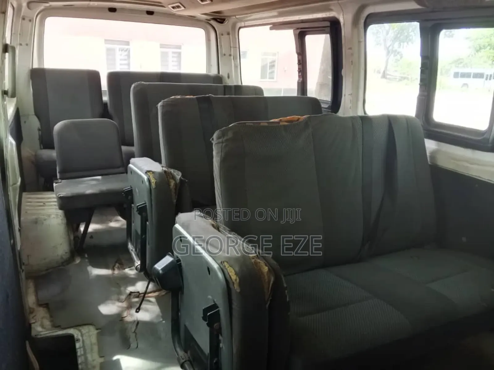 Nissan Caravan (Urvan) 2014 White