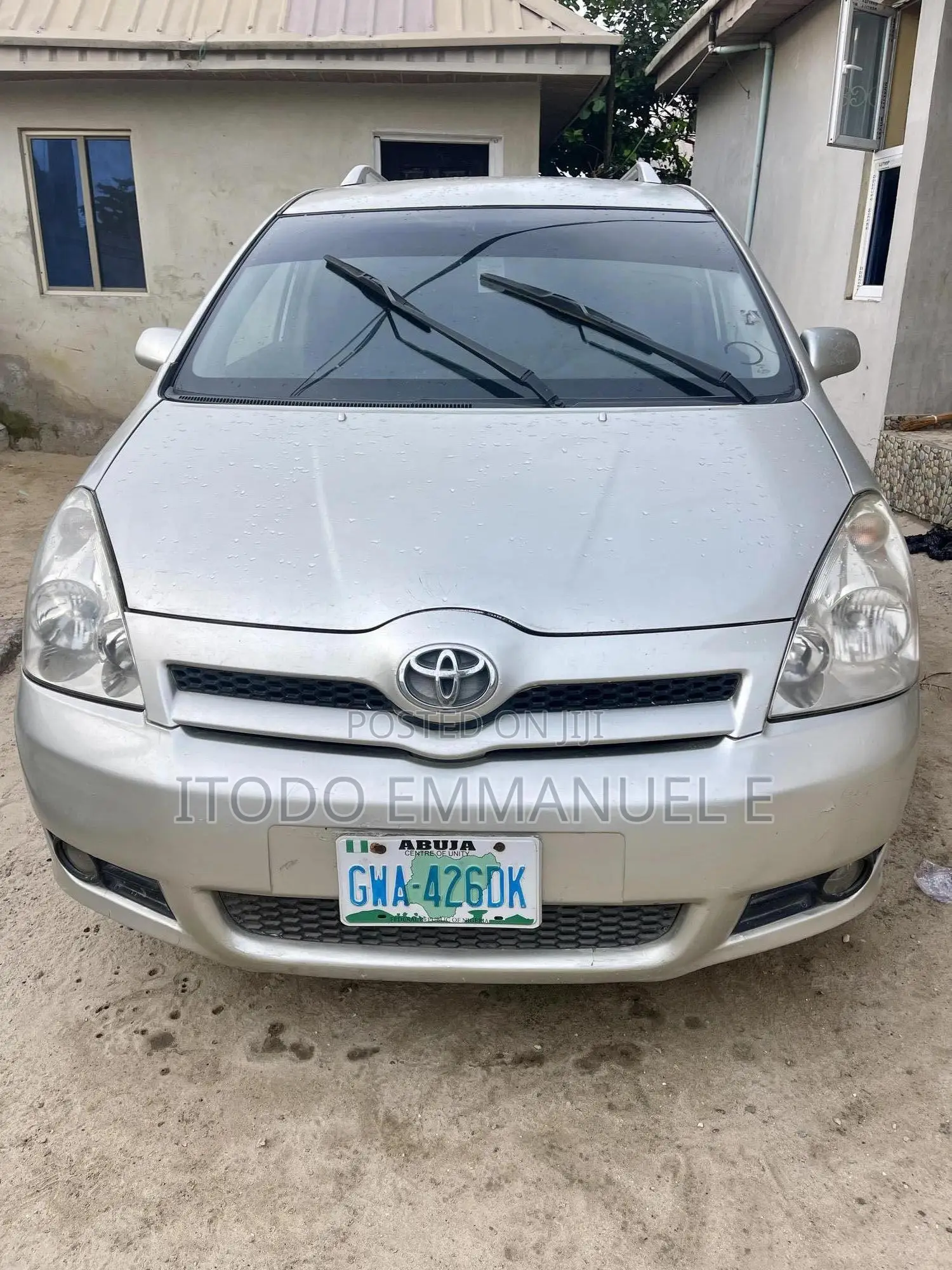 Toyota Verso 1.8 2009 Silver