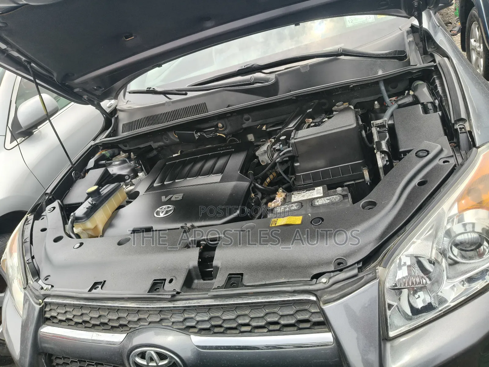Toyota RAV4 3.5 4x4 2011 Gray