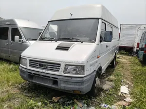 Iveco Daily 2002 White