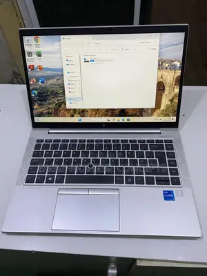 Laptop HP EliteBook 830 G8 16GB Intel Core i5 SSD 256GB
