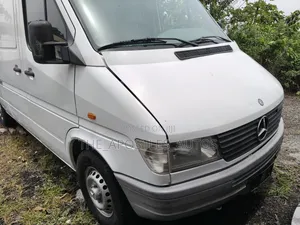 Mercedes-Benz Sprinter 2006 White