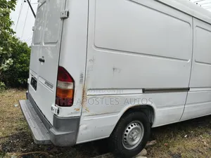 Mercedes-Benz Sprinter 2006 White
