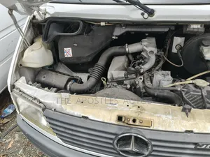 Mercedes-Benz Sprinter 2004 White