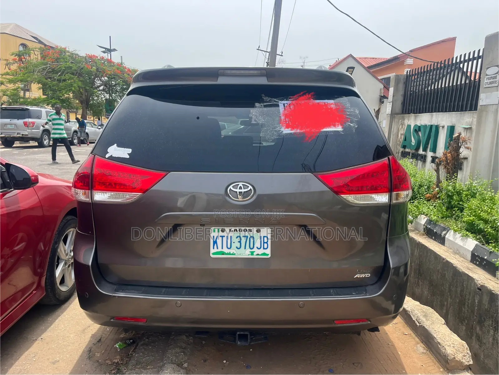Toyota Sienna 2011 Gray